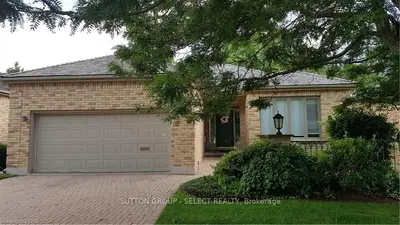 1040 RIVERSIDE Drive 32, London North, ON N6H 5N4