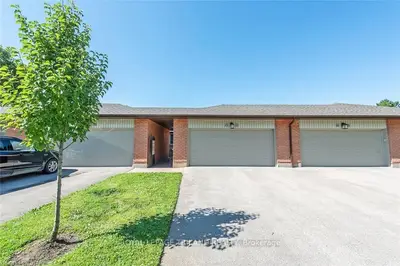 55 FIDDLERS GREEN Road 15, London North, ON N6H 4T8