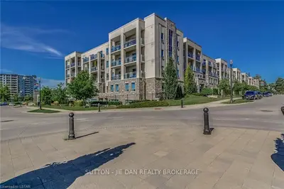 340 SUGARCREEK Trail 204, London North, ON N6H 0G4