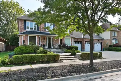 218 Ambleside Drive, London North, On N6g 4v3