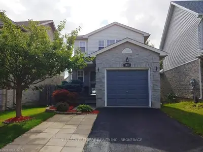 1814 BLOOM Crescent, London North, ON N5X 4N3