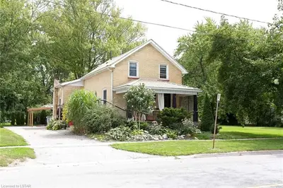 286 MAIN Street, North Middlesex, ON N0M 2K0