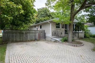 116 TWEEDSMUIR Avenue, London East, ON N5W 5M3