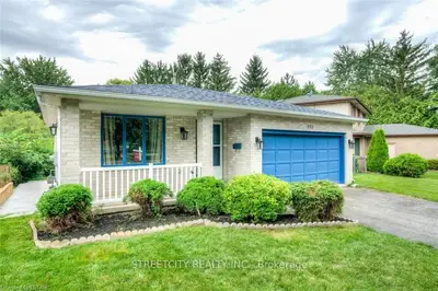 353 CASTLEGROVE Boulevard, London North, ON N6G 3Z6