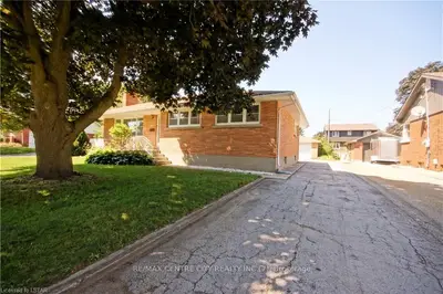 20 Arbor Lane, Tillsonburg, On N4g 1x4