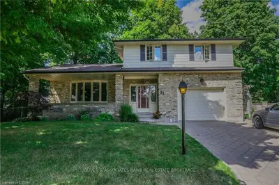 31 WENTWORTH Court, London South, ON N6J 3W5