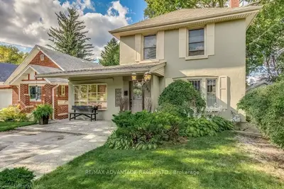 588 VICTORIA Street, London East, ON N5Y 4B8
