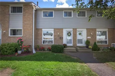 205 CARLYLE Drive 7, London East, ON N5V 3K7
