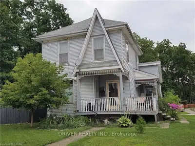 15 Water Street, Aylmer, On N5h 1g7