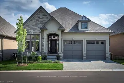 2290 TORREY PINES Way 16, London North, ON N6G 0N9