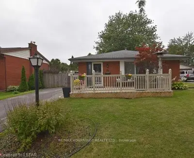 81 ST LAWRENCE Boulevard, London South, ON N6J 2X2