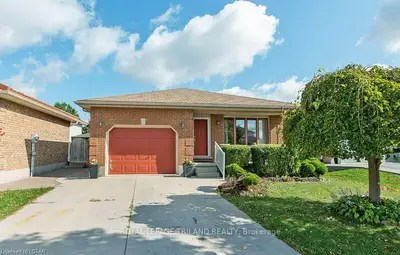 151 JOSSELYN Drive, London South, ON N6E 3V2