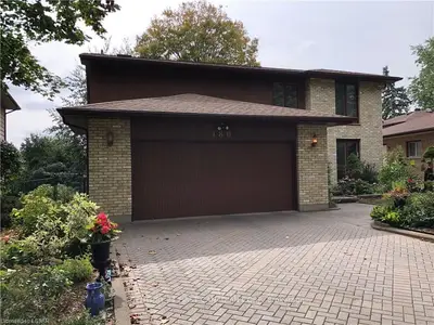 180 CHEPSTOW Close, London North, ON N6G 3S2