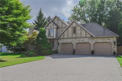 38 OLD MILL Court, London South, ON N6K 4H6