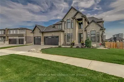 1330 CRANBROOK Road, London South, ON N6K 4V5