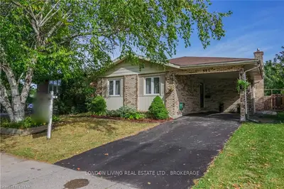 992 JALNA Boulevard, London South, ON N6E 2R4