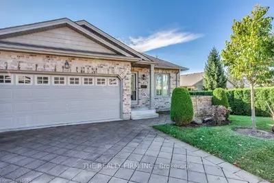 620 THISTLEWOOD Drive 1, London North, ON N5X 0A9