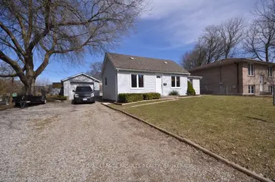 62 Earle Street, Tillsonburg, On N4g 2m6