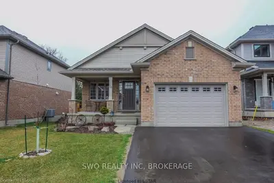 13 Chatfield Street, Ingersoll, On N5c 0b3