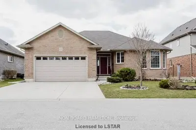 139 Eastview Avenue, Woodstock, On N4t 1w1