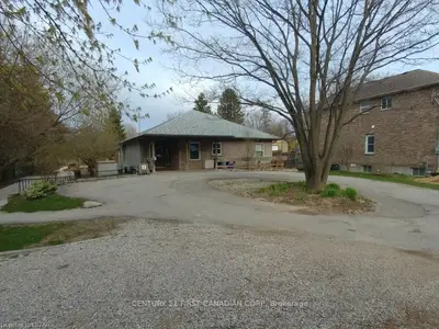 456 BOLER Road, London South, ON N6K 2K9