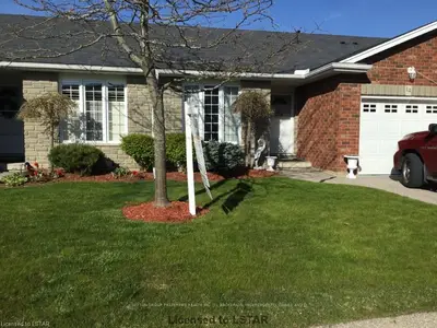 53 Heron Landing Street 14, Woodstock, On N4s 1v2