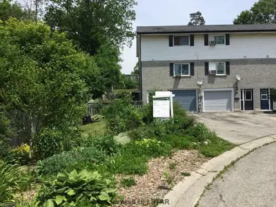 50 Marlboro Crt, Woodstock, On, N4s 8p4