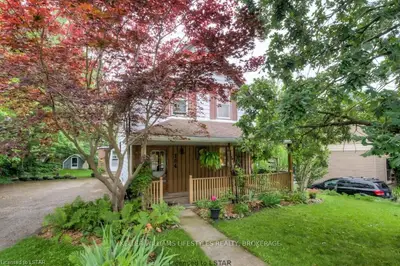 164 Wonham Street S, Ingersoll, On N5c 2z2