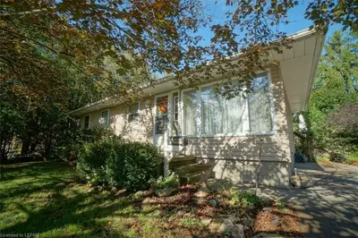 15 Pine Street, Ingersoll, On N5c 1a3