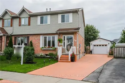 19 MOREAU Crescent, London East, ON N5V 4S6