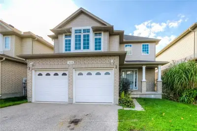 2215 LILAC Avenue, London South, ON N6K 5S5