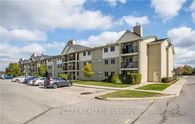 737 DEVERON Crescent 114, London South, ON N5Z 4T6