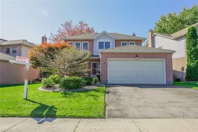 15 LAUREL Street, London North, ON N6H 4W3