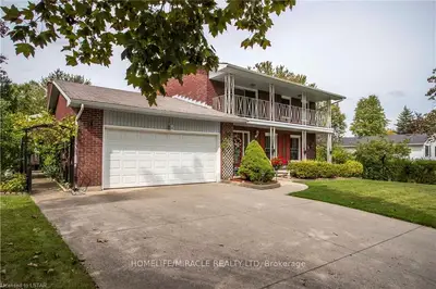 114 COMPTON Court, London South, ON N6C 4G2