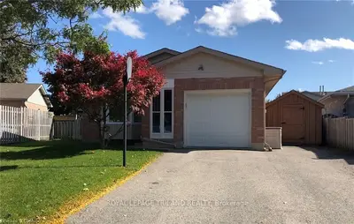 26 BONAPARTE Lane, London East, ON N5V 4A8