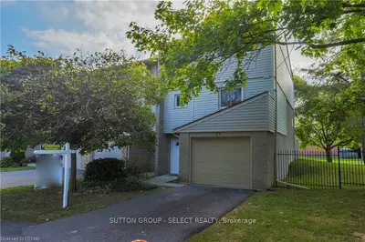 300 SANDRINGHAM Crescent 34, London South, ON N6C 5B4