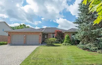 39 BUTTERMERE Road, London North, ON N6G 4L1