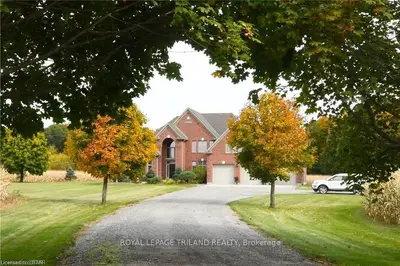 22108 TROOPS Road, Strathroy-Caradoc, ON N0L 1W0