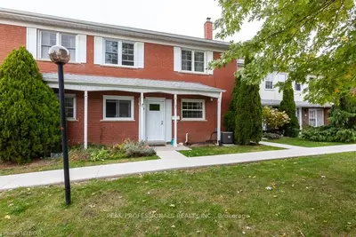 1220 ROYAL YORK Road 59, London North, ON N6H 3Z9