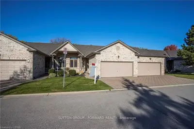 44 EDGEVALLEY Road 60, London East, ON N5Y 5P7