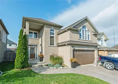 2267 LILAC Avenue, London South, ON N6K 5E1