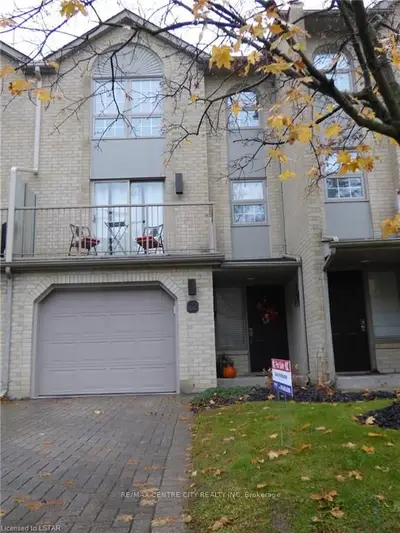 1399 Commissioners Road W 22, London South, ON N6K 4G9
