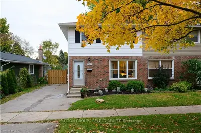 1544 ALDERSBROOK Road, London North, ON N6G 2Z3