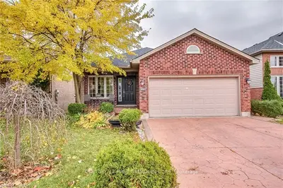 968 QUEENSBOROUGH Court, London North, ON N6G 5K1