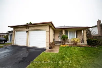 245 BANBURY Crescent, London South, ON N5Z 4T7