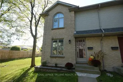 925 LAWSON Road 55, London North, ON N6G 4X3