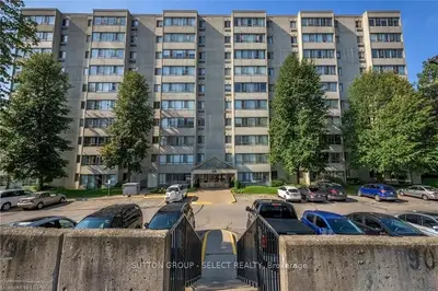570 PROUDFOOT Lane 512, London North, ON N6H 4Z1