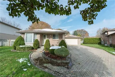 26 BRICKLIN Place, London East, ON N6C 1C4