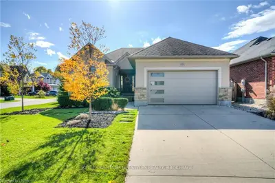 1211 THAMESRIDGE Crescent, London South, ON N6K 4Z6