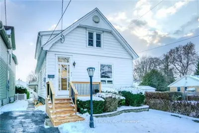 475 CHESTER Street, London South, ON N6C 2J7